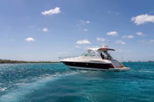 imgi_141_Aruba-boat-rental(1)