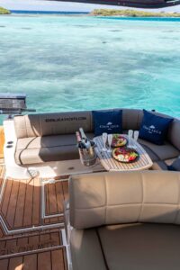 imgi_164_Aruba-Luxury-Yacht-Rental